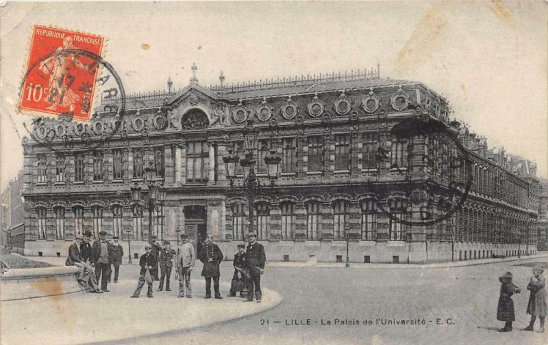 Carte postale ancienne Lille Le Palais De L'Universite à Lille