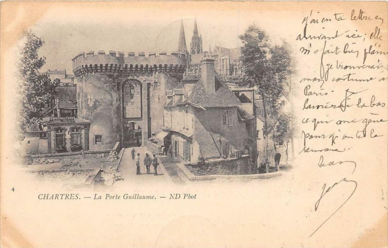 Carte postale ancienne Chartres La Porte Guillaume (dos non divisé) à Chartres