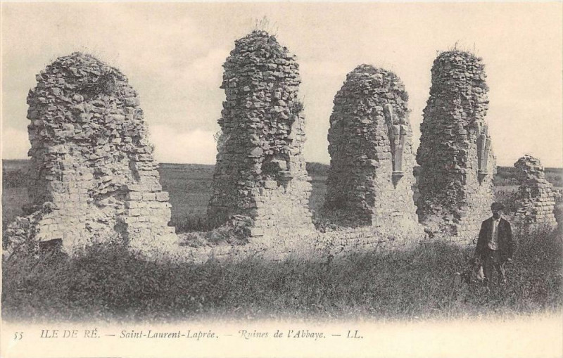 Carte postale ancienne Ile De Re Saint Laurent Lapree Ruines Abbaye
