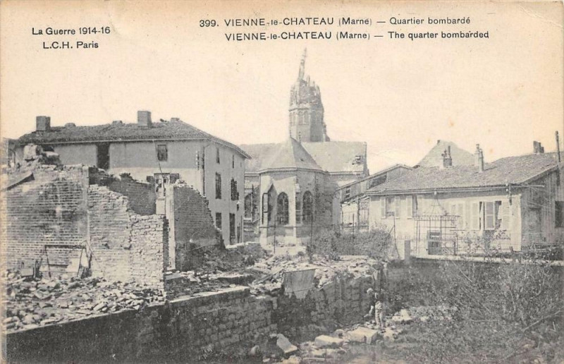 Carte postale ancienne Vienne Le Chateau Quartier Bombarde
