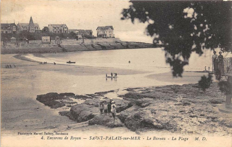 Carte postale ancienne Saint Palais  Le Bureau La Plage