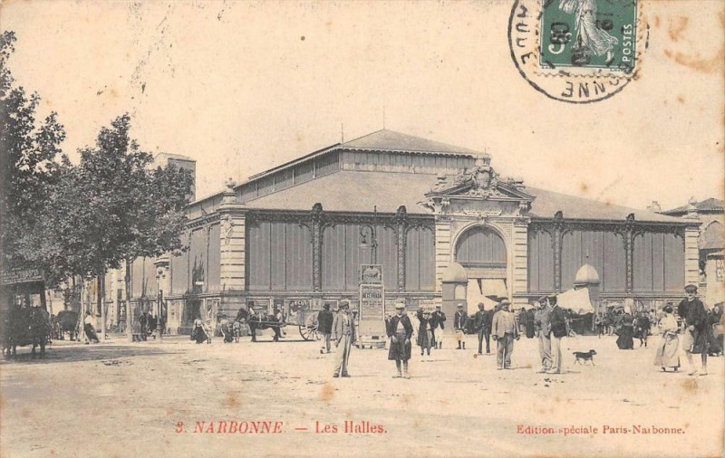 Carte postale ancienne Narbonne Les Halles à Narbonne