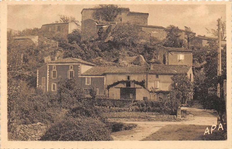 Carte postale ancienne Escoussens Quartier Bas Le Moulin à Escoussens