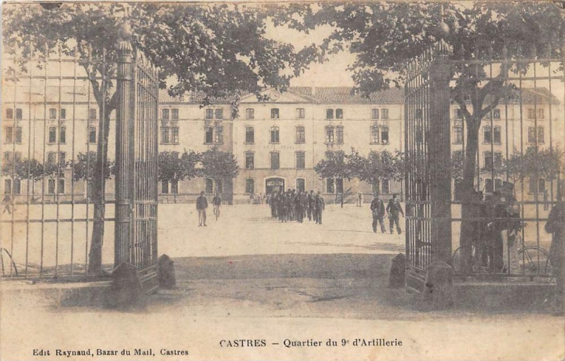 Carte postale ancienne Castres Quartier Du 9e D'Artillerie à Castres