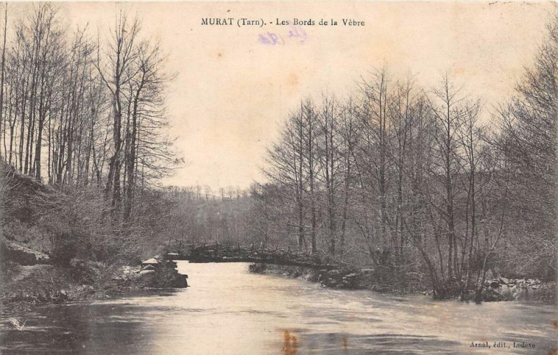 Carte postale ancienne Murat Les Bords De La Vebre