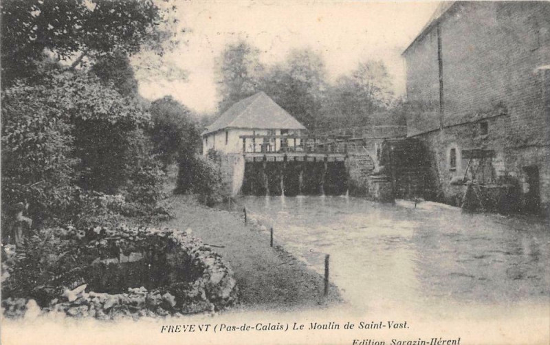 Carte postale ancienne Frevent Le Moulin De Saint Vast à Frévent