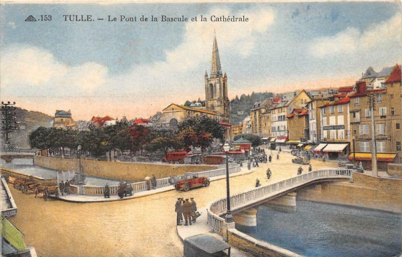 Carte postale ancienne Tulle Le Pont De La Bascule à Tulle