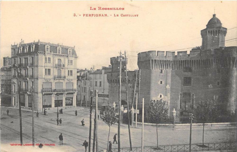 Carte postale ancienne Perpignan Le Castillet à Perpignan