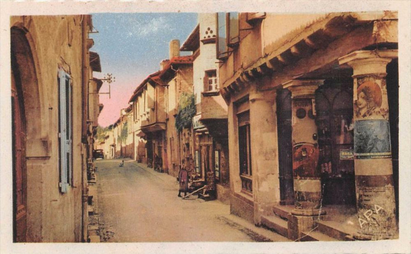 Carte postale ancienne Lautrec Rue De La Poste à Lautrec