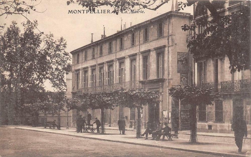 Carte postale ancienne Montpellier La Mairie à Montpellier