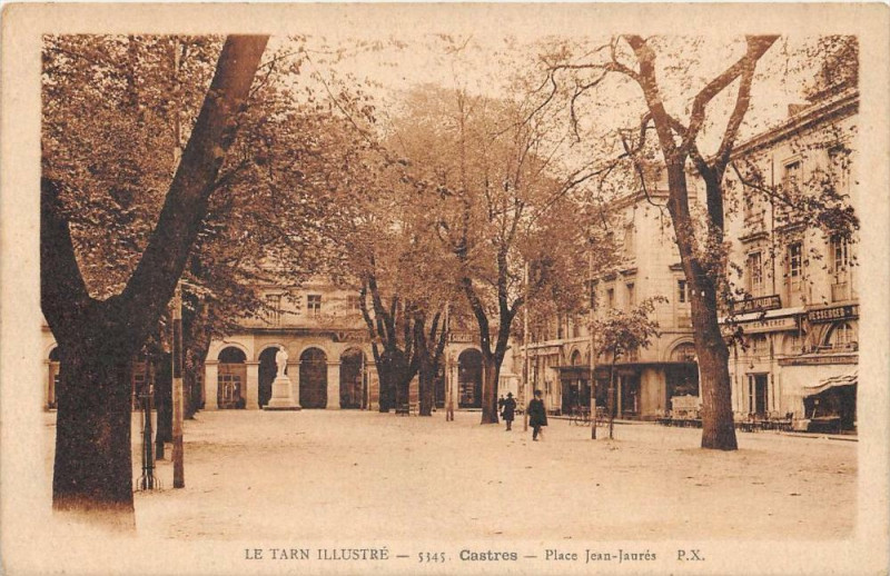 Carte postale ancienne Castres Place Jean Jaures à Castres