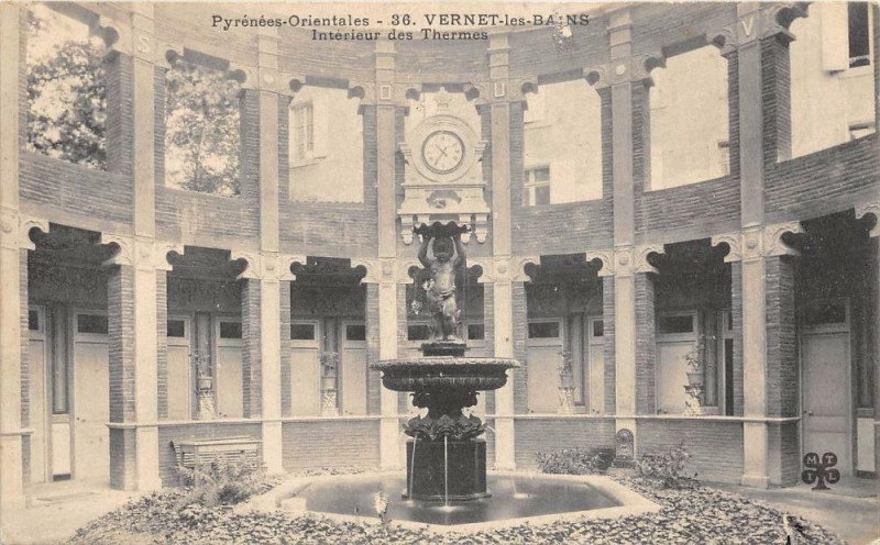 Carte postale ancienne Vernet Les Bains Interieur Des Thermes à Ur