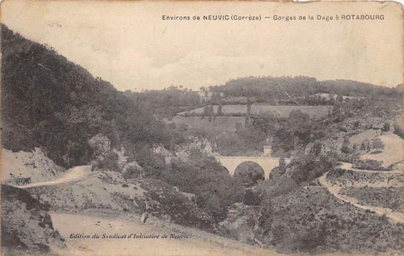 Carte postale ancienne Env.de Neuvic Gorges De La Dage A Rotabourg à Neuvic