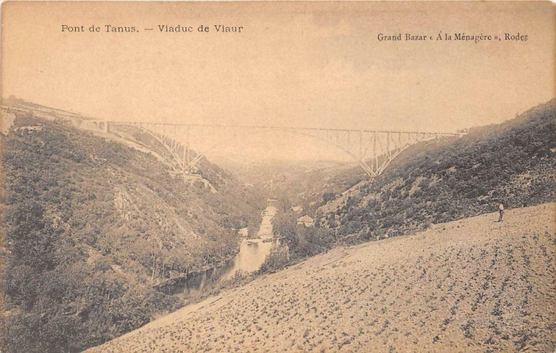 Carte postale ancienne Pont De Tanus Viaduc De Viaur à Tanus
