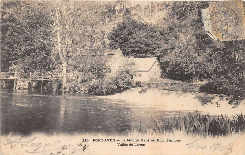 Carte postale ancienne Pont Aven Le Moulin Neuf Au Bois D'Amour  (dos non divisé) à Pont-Aven