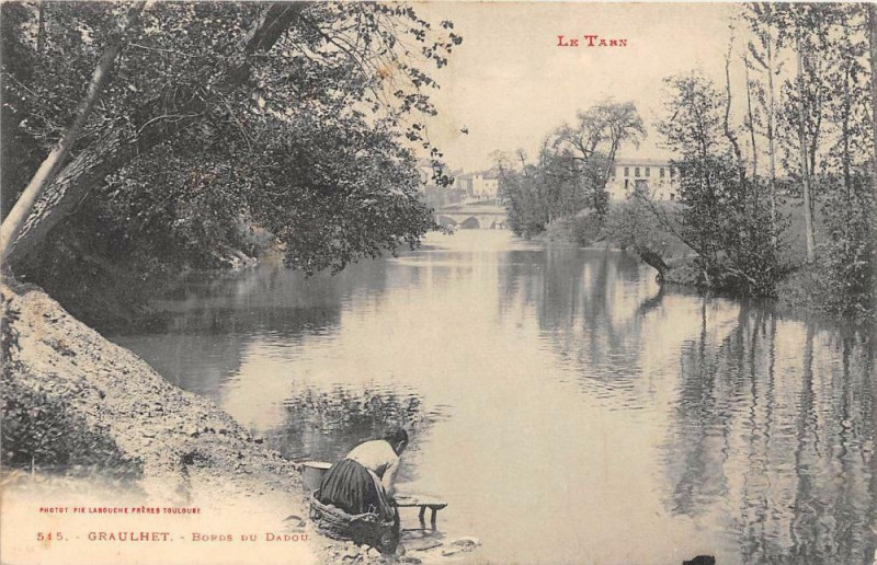 Carte postale ancienne Graulhet Bords Du Dadou à Graulhet