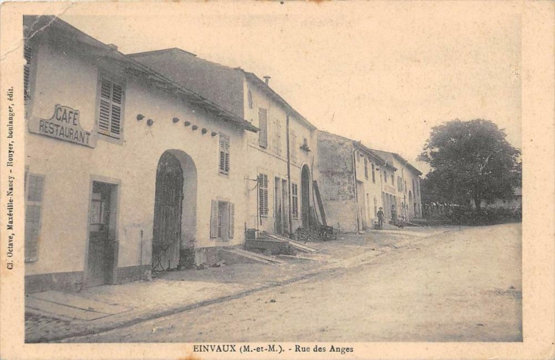 Carte postale ancienne Einvaux Rue Des Anges à Einvaux