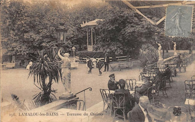 Carte postale ancienne Lamalou Les Bains Terrasse Du Casino à Lamalou-les-Bains