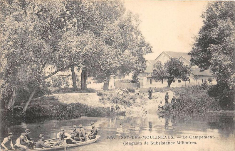 Carte postale ancienne Issy Les Moulineaux Le Campement Magasin De Subsistance Militaires à Issy-les-Moulineaux