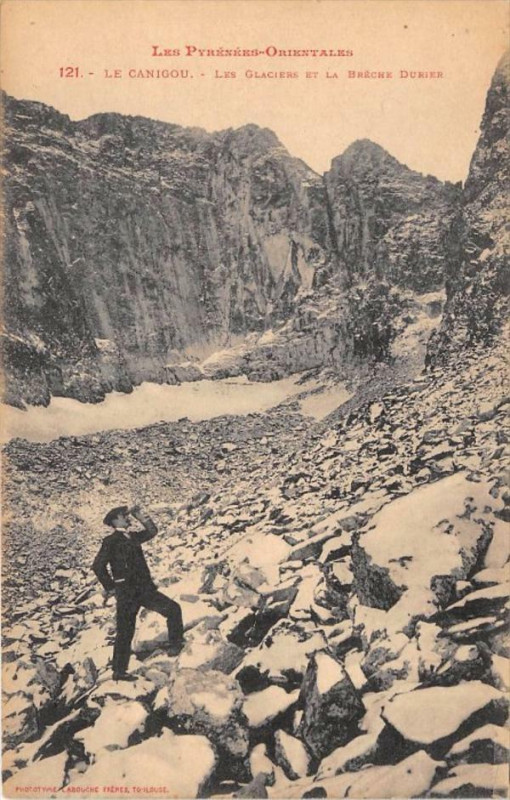Carte postale ancienne Le Canigou Les Glaciers Et La Breche Durier à Ur
