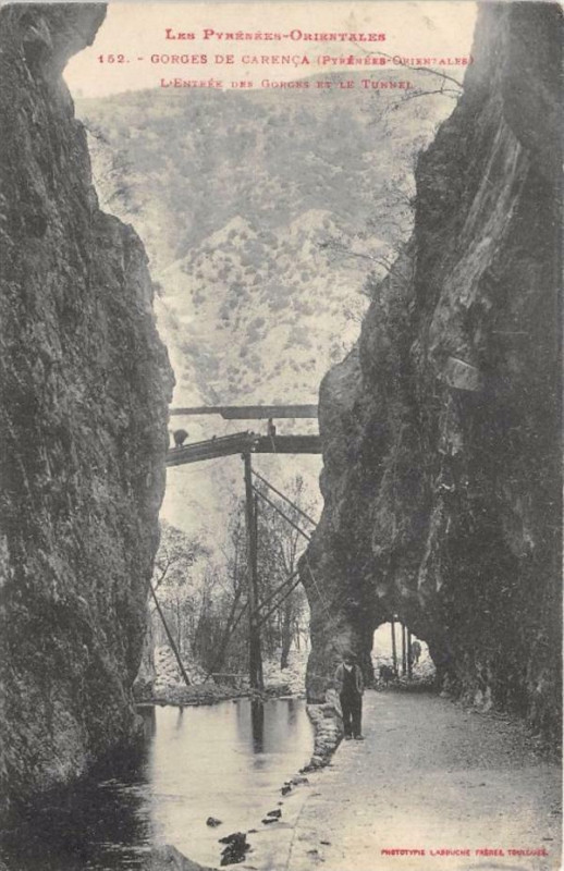 Carte postale ancienne Gorges De Carenca L'Entree Ds Gorges Et Le Tunnel
