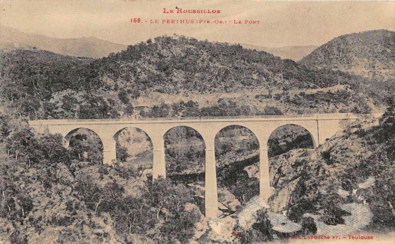 Carte postale ancienne Le Perthus Le Pont au Perthus