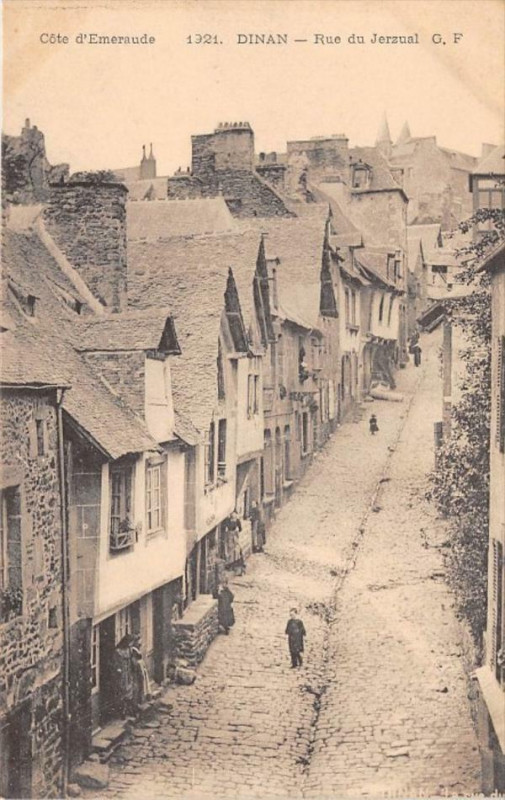 Carte postale ancienne Dinan Rue Du Jerzual à Dinan