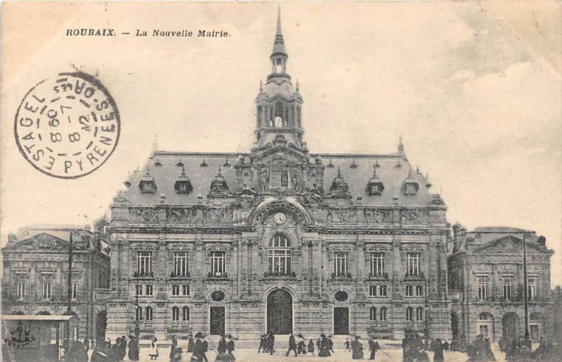 Carte postale ancienne Roubaix La Nouvelle Mairie à Roubaix