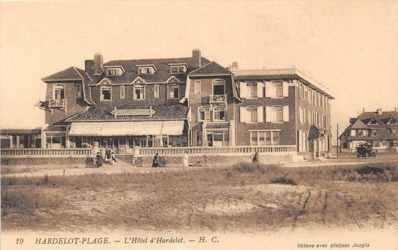 Carte postale ancienne Hardelot Plage L'Hotel D'Hardelot