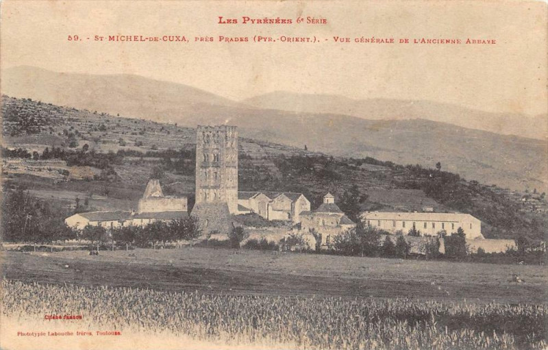 Carte postale ancienne Saint Michel De Cuxa Vue Generale Ancienne L'Abbaye