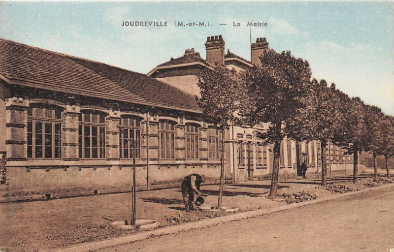 Carte postale ancienne Joudreville La Mairie à Joudreville
