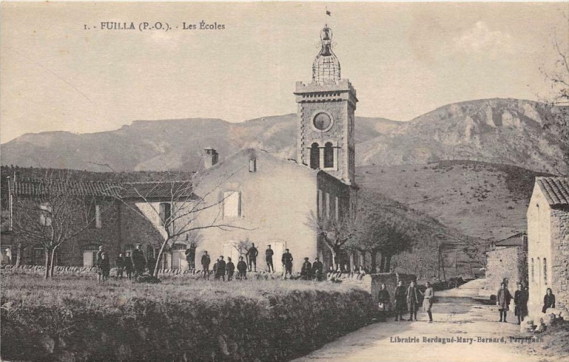 Carte postale ancienne Fuilla Les Ecoles à Fuilla