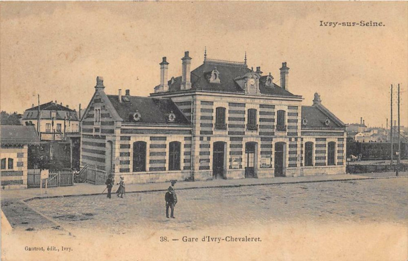 Carte postale ancienne Ivry Salle De Conferences