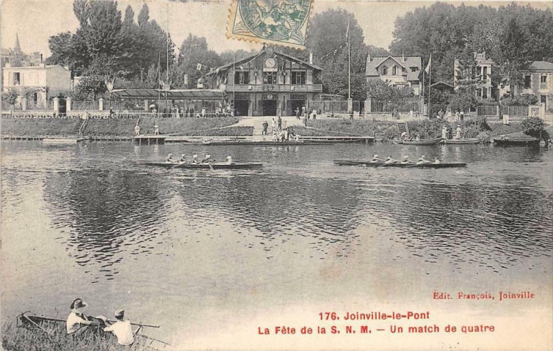 Carte postale ancienne Joinville Le Pont La Fete De La S.n.m.un Match De Quatre à Joinville-le-Pont
