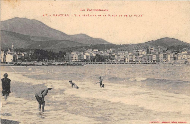 Carte postale ancienne Banyuls Vue Generale De La Plage Et De La Ville