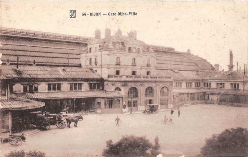 Carte postale ancienne Dijon Gare Dijon Ville à Dijon