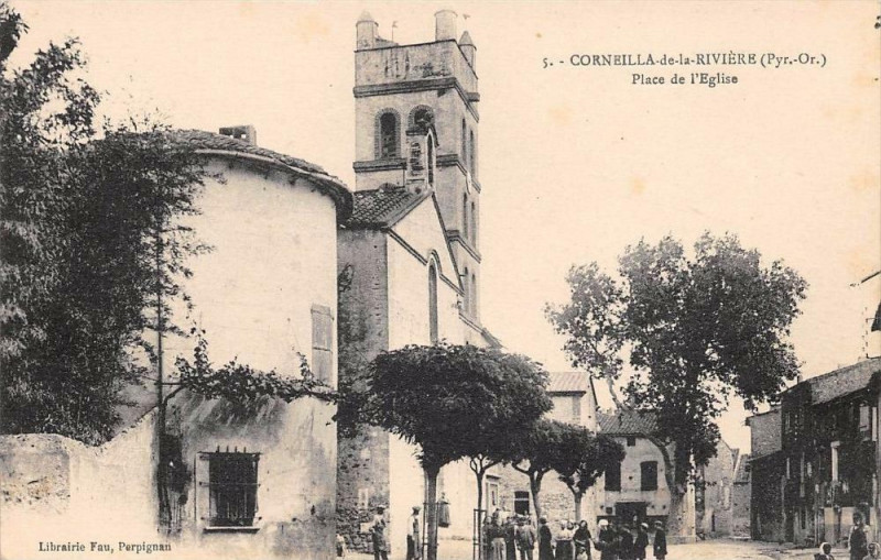 Carte postale ancienne Corneilla De La Riviere Place De L'Eglise