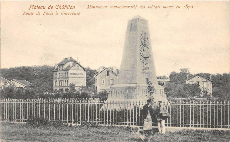 Carte postale ancienne Plateau De Chatillon Monument Commemoratif  (dos non divisé) à Châtillon