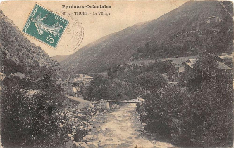 Carte postale ancienne Thues Le Village