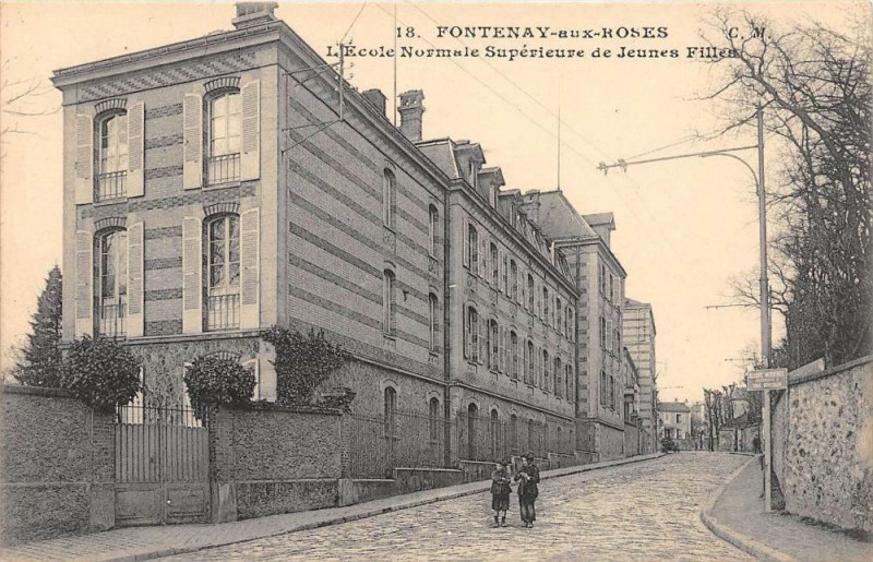 Carte postale ancienne Fontenay Aux Roses Ecole Normale Superieure Des Jeunes Filles à Fontenay-aux-Roses