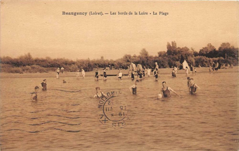 Carte postale ancienne Beaugency Les Bords Du Loiret La Plage à Beaugency
