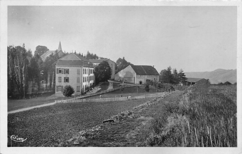 Carte postale ancienne Env.cousance Chatel Maison Des Dames à Cousance