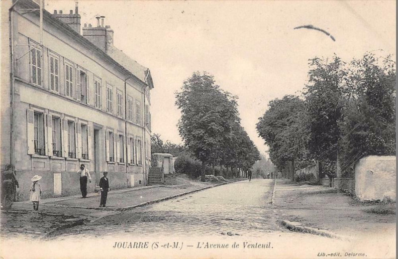 Carte postale ancienne Jouarre L'Avenue De Venteuil à Jouarre