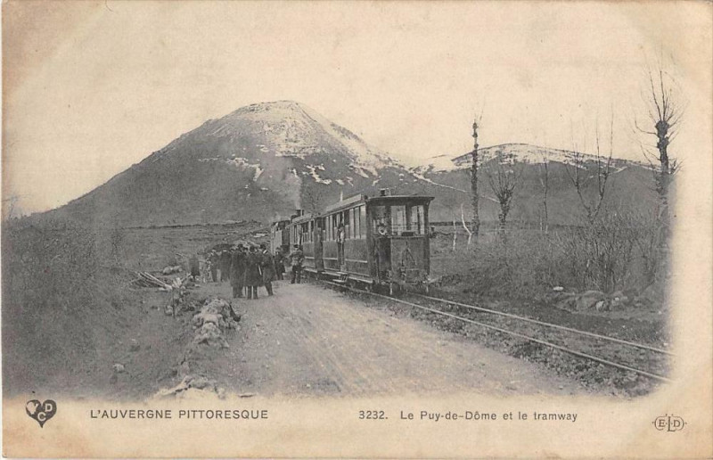 Carte postale ancienne Le Puy De Dome Et Le Tramway