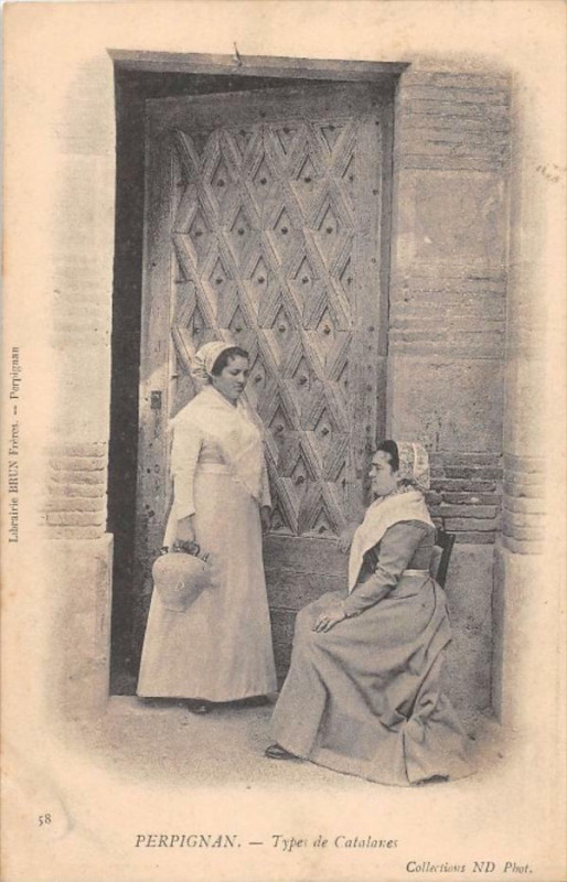 Carte postale ancienne Perpignan Type De Catalane   (dos non divisé) à Perpignan