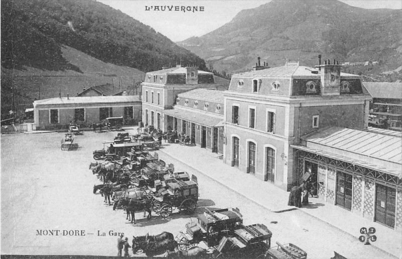 Carte postale ancienne Mont Dore La Gare à Mont-Dore