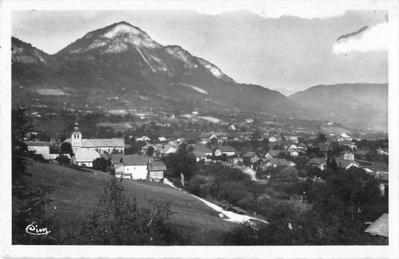 Carte postale ancienne Marignier Vue Generale Pointe Orchez à Marignier