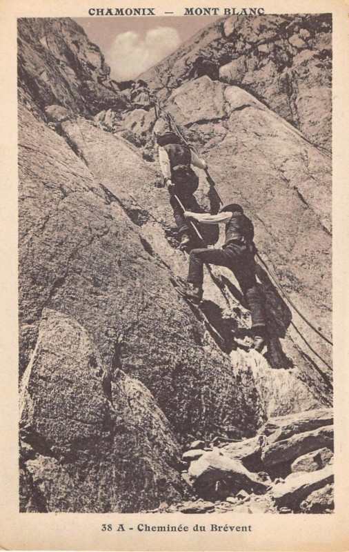 Carte postale ancienne Chamonix Cheminee Du Brevent