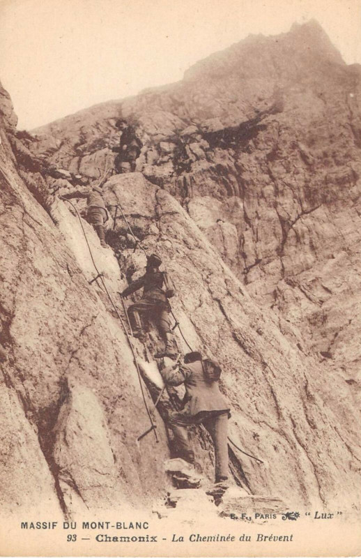 Carte postale ancienne Chamonix Cheminee Du Brevent