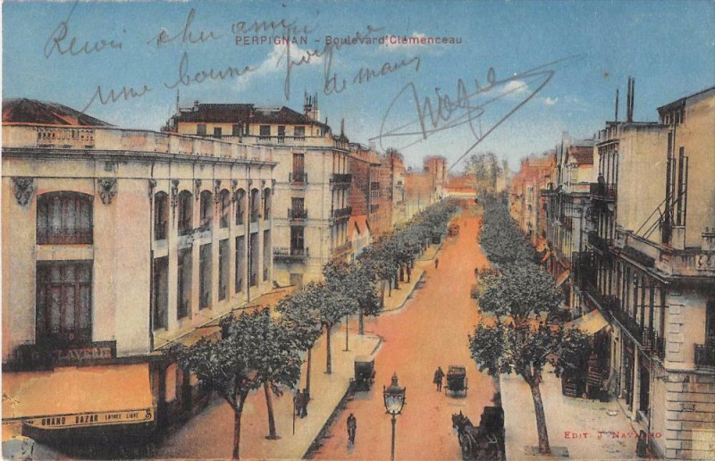 Carte postale ancienne Perpignan Boulevard Clemenceau à Perpignan